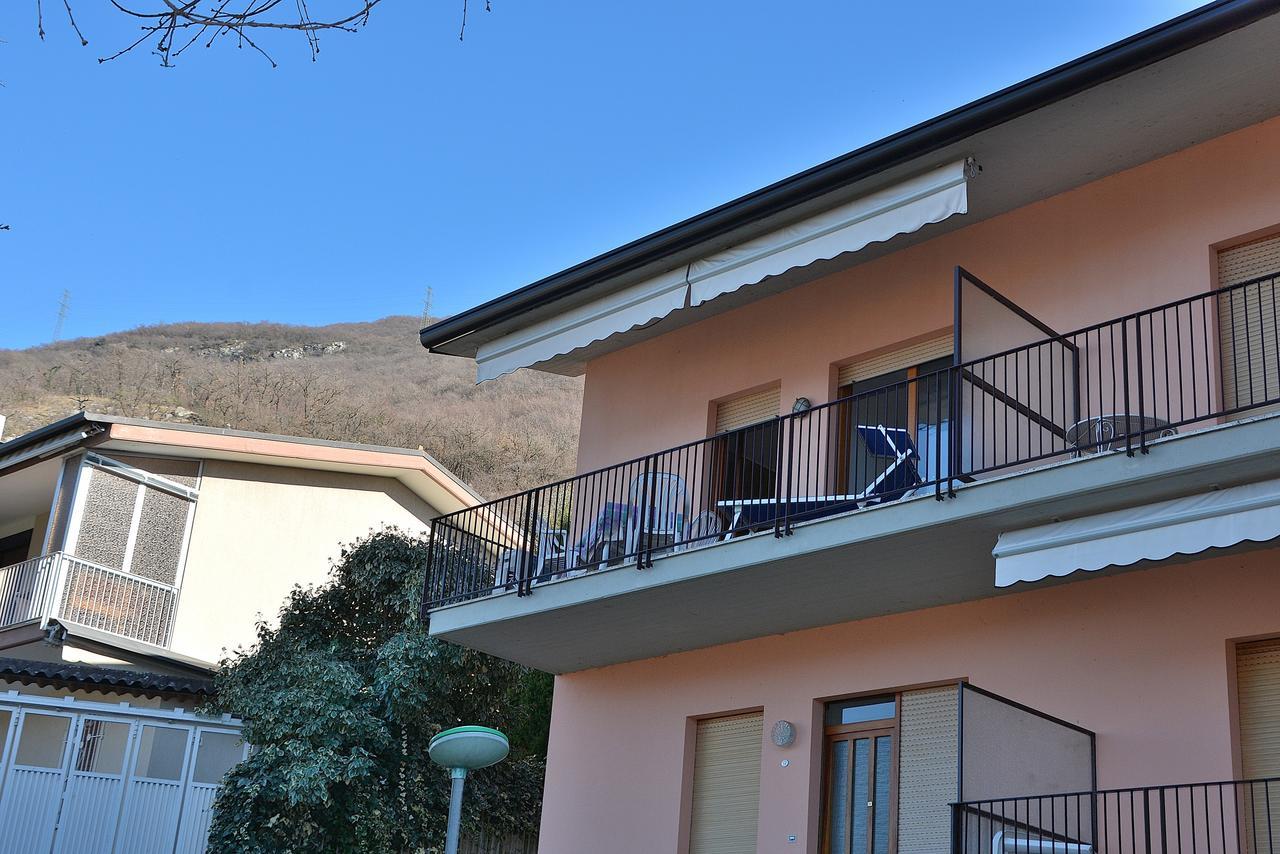 Residenza Candor With Pool Malcesine Luaran gambar