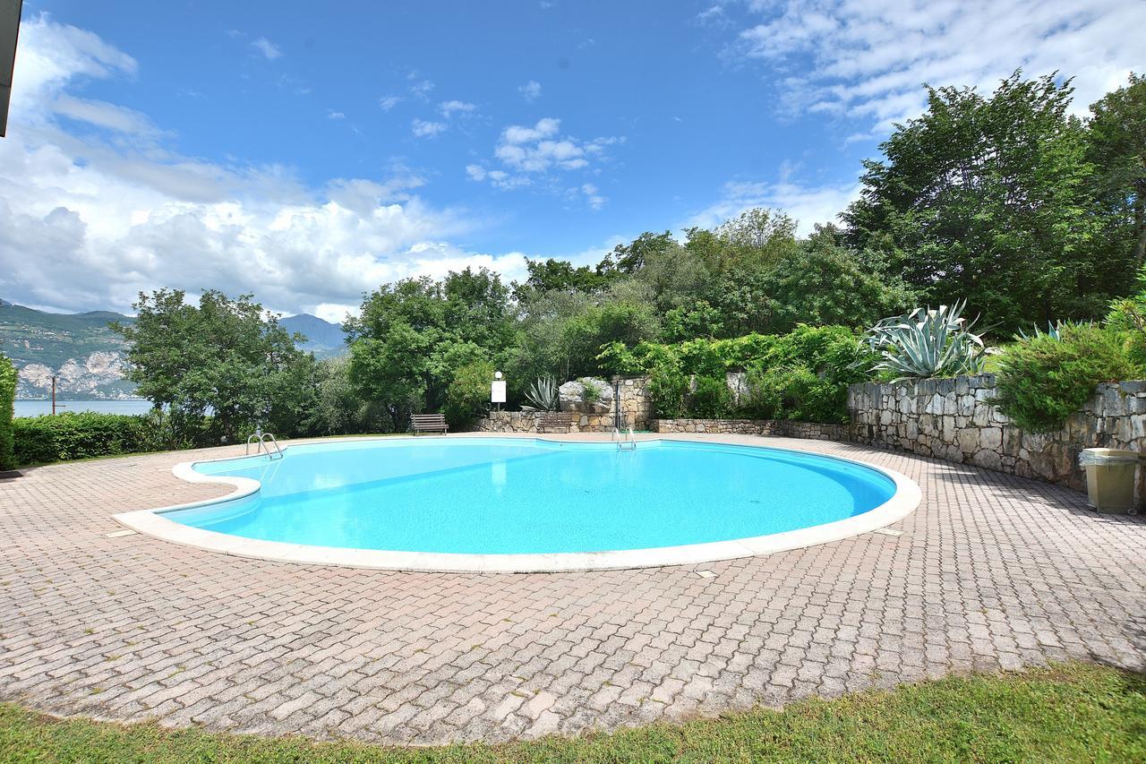Residenza Candor With Pool Malcesine Luaran gambar